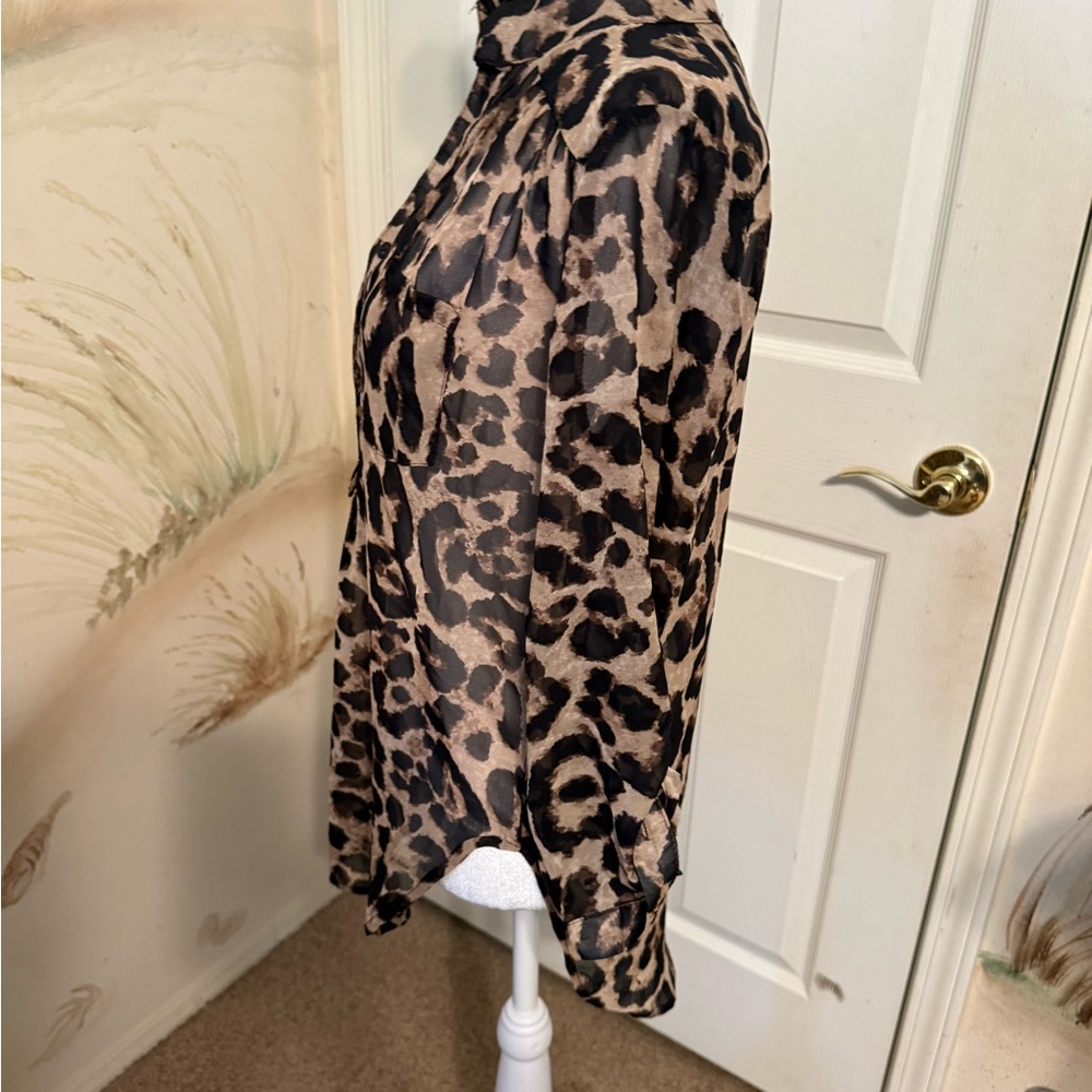 Women’s leopard print sheer blouse - Picture 3 of 6